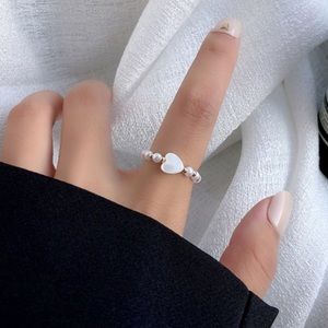 Brand New Trendy Elastic Pearl Heart Ring